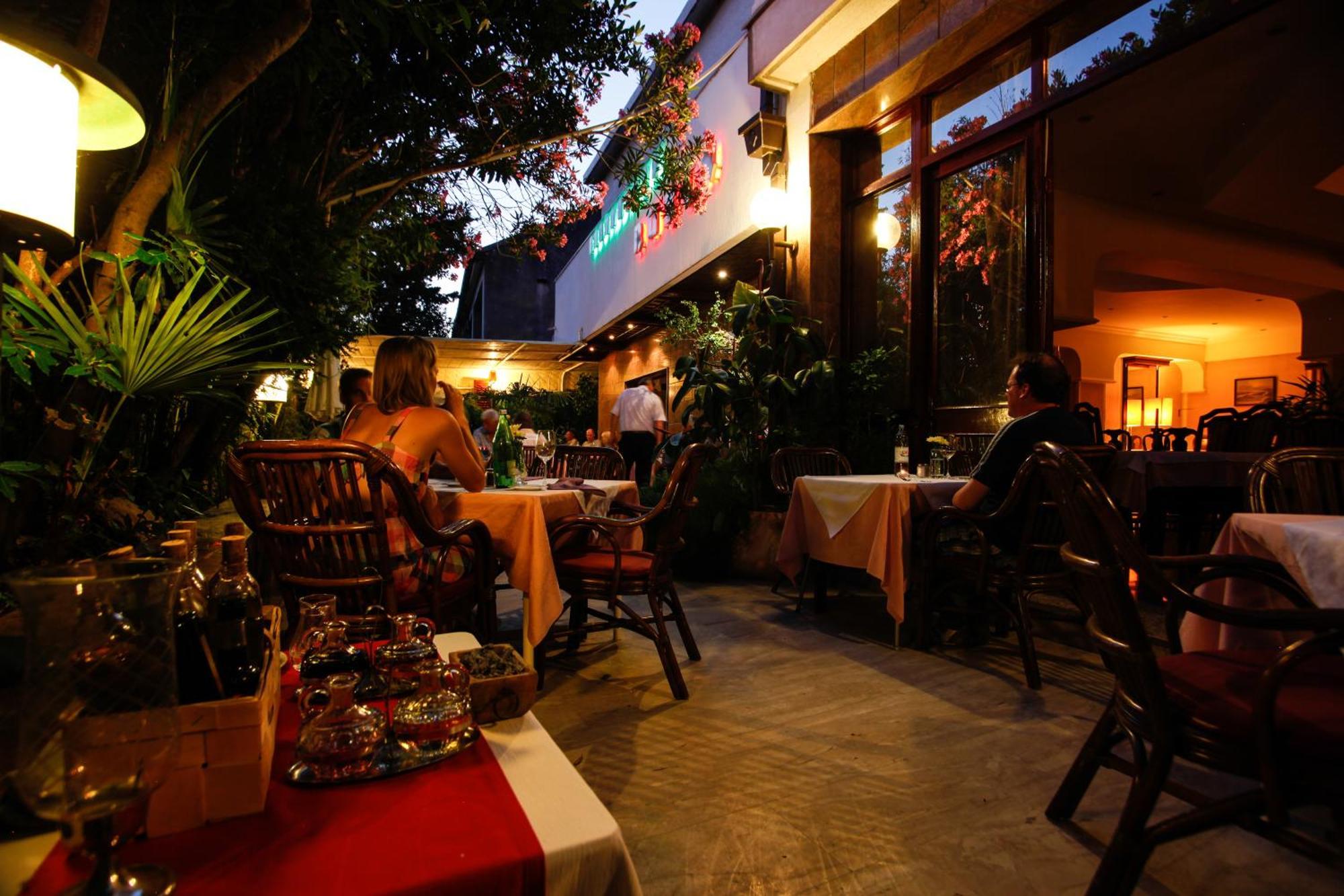 Rubin Kitchen&Wine Rooms Crikvenica Exterior photo